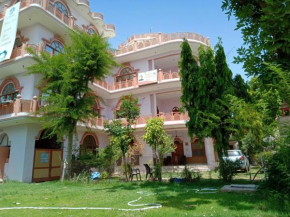 Aashiana Palace